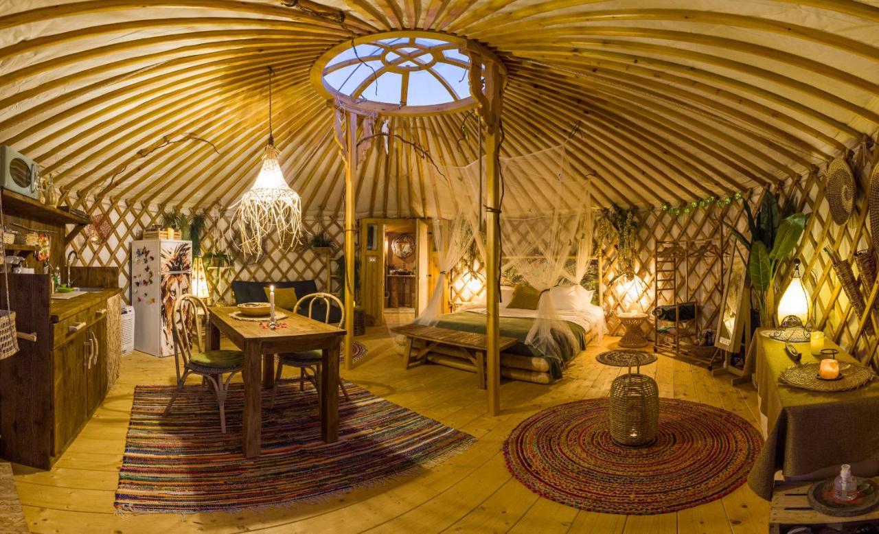 2 Cuori E 1 Yurta Glamping In Tuscany - Adults Only أسكيانو المظهر الخارجي الصورة