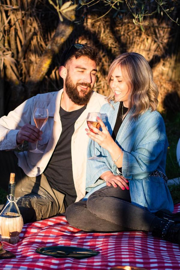 2 Cuori E 1 Yurta Glamping In Tuscany - Adults Only أسكيانو المظهر الخارجي الصورة